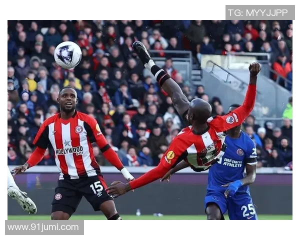 英超精彩对决尤文图斯逆转切尔西引发争议判罚全场沸腾